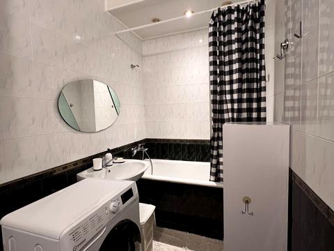 квартира за адресою Ревуцького вул., 42-А