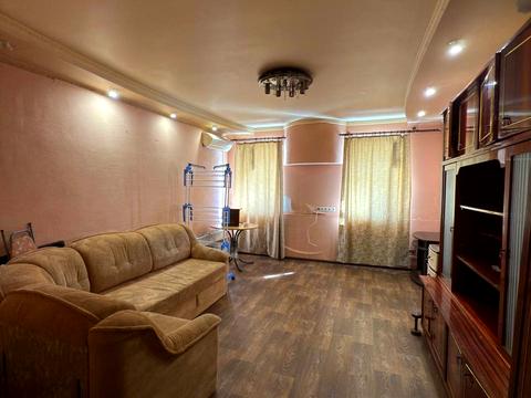 квартира по адресу Орешкова ул., 5