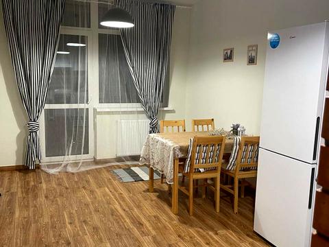 квартира по адресу Олександра Олеся ул., 4-Б