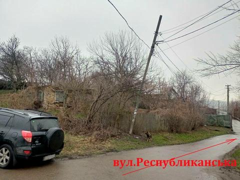 ділянка за адресою Республиканська, 1