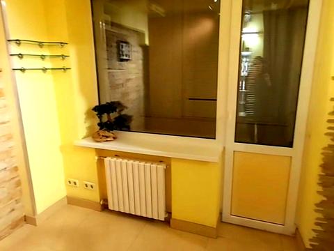 комерційна за адресою 200-річчя Кривого Рогу просп., 9