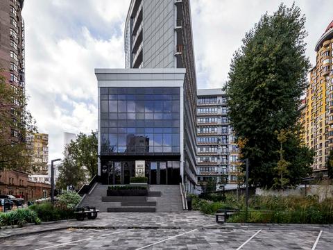 коммерческая по адресу Евгения Коновальца ул. (Щорса), 36
