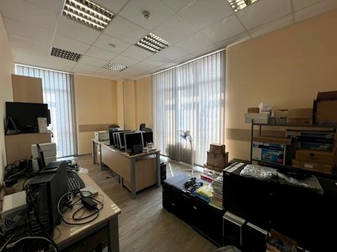 коммерческая по адресу Антоновича ул. (Горького), 33в