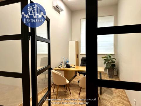 комерційна за адресою Нагірна вул., 7