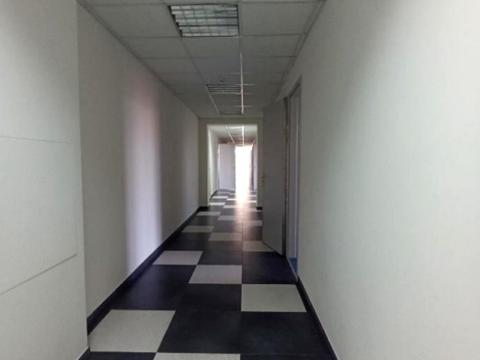 комерційна за адресою Миколи Міхновського бульв. (Дружби Народів), 19