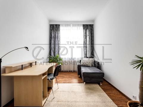 будинок за адресою Святошинський район