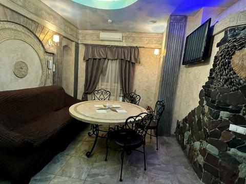 комерційна за адресою Петра Калнишевського вул. (Михайла Майорова), 7