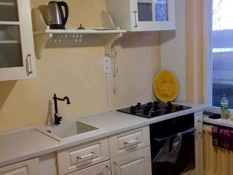 квартира за адресою Михайла Комарова вул. (Тархова), 5