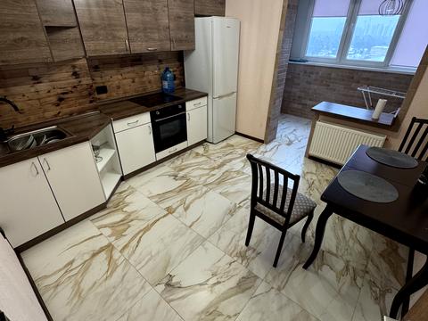 квартира за адресою Бориса Антоненка-Давидовича вул., 1