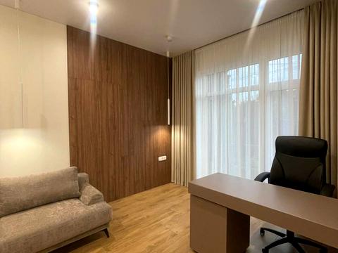 будинок за адресою Травнева