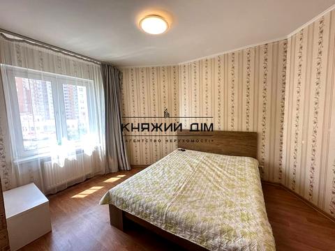 квартира за адресою Софії Русової вул., 3