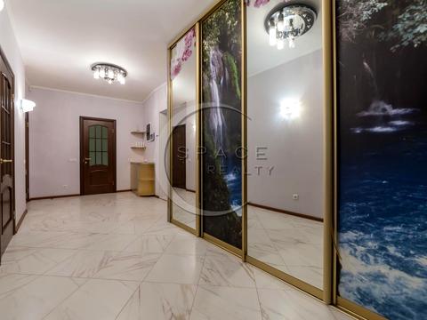 квартира за адресою Дніпровська набережна вул., 25