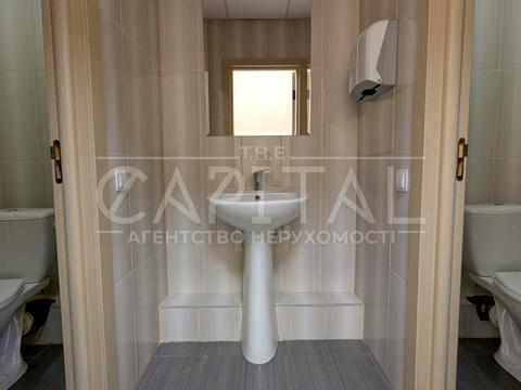 коммерческая по адресу Львовская пл., 23