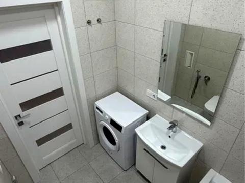 квартира по адресу Кучеревського бульв., 1