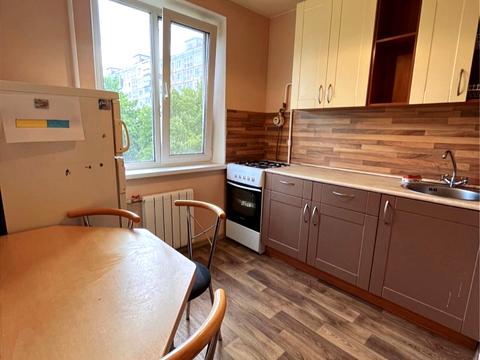 квартира за адресою Олега Мудрака вул. (Генерала Наумова), 37-Б