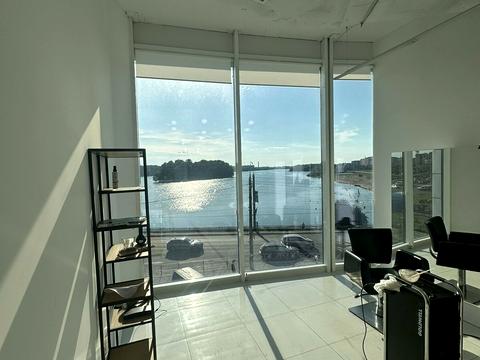 коммерческая по адресу Степана Бандери ул., 2/1а