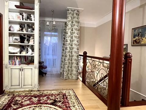 будинок за адресою Квітнева