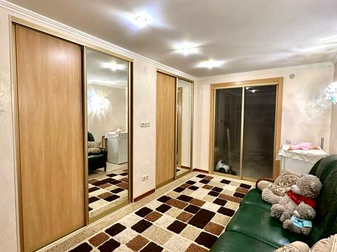 квартира за адресою Івана Карпинця вул. (), 8