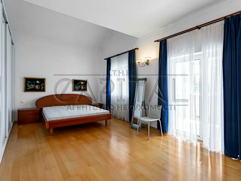 дом по адресу Столичне Шосе