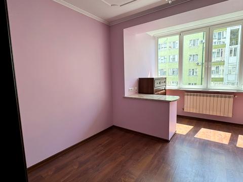 квартира по адресу Строителей ул., 30