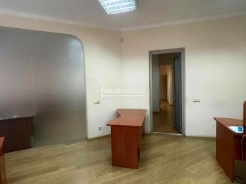 комерційна за адресою Гетьмана Павла Скоропадського вул. (Льва Толстого), 39