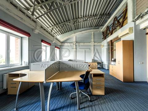 коммерческая по адресу Дегтяревская ул., 33б