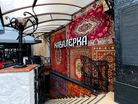 комерційна за адресою Незалежності вул., 5