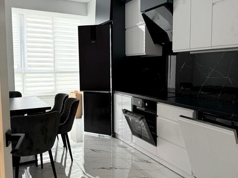 квартира за адресою Домбровського вул., 75