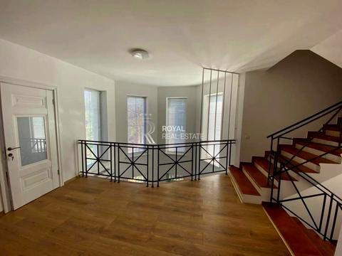 комерційна за адресою Стратегічне шосе (Науки), 39