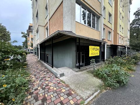 коммерческая по адресу Университетская ул., 82