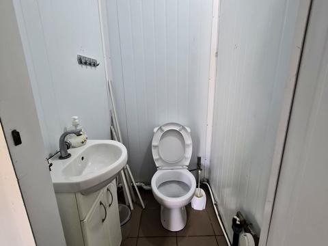 комерційна за адресою Анатолія Кос-Анатольського вул., 18