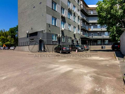 комерційна за адресою шос. Залізничне, 2