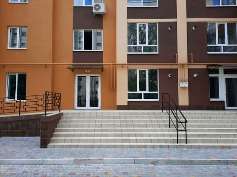 комерційна за адресою Небесної Сотні, 53-А