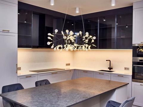 будинок за адресою Перлинна вул. ..