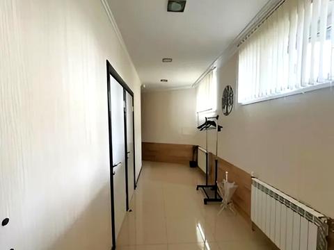 комерційна за адресою Козацька вул., 6