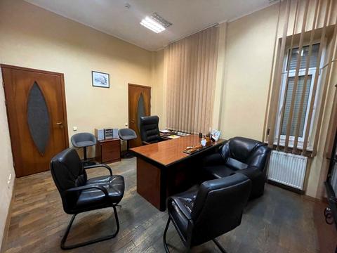 комерційна за адресою Стрийська вул., 10
