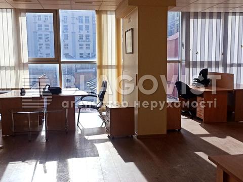 комерційна за адресою Велика Васильківська вул. (Червоноармійська), 64