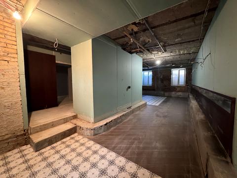 комерційна за адресою Антоновича вул. (Горького), 13