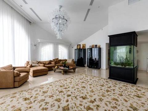 будинок за адресою Богдана Ступки пров.