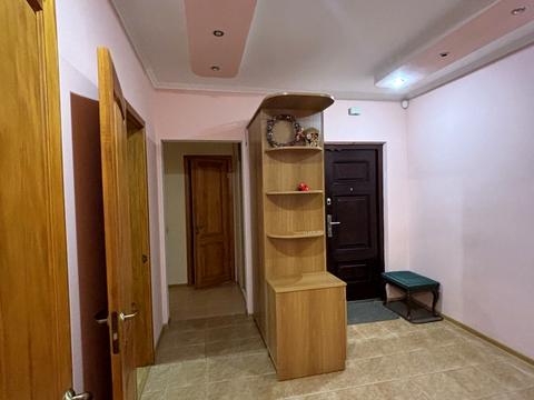 квартира за адресою Анни Ахматової вул., 16-В