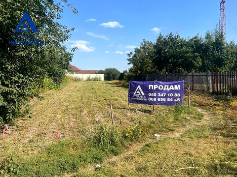 ділянка за адресою Вишнева вул., 67а