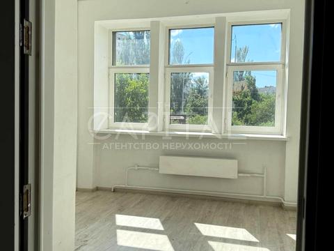 комерційна за адресою Володимира Івасюка просп. (Героїв Сталінграду), 12-Г