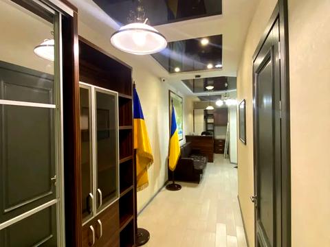 комерційна за адресою Саксаганського вул., 68/21