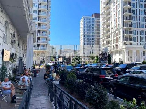 комерційна за адресою Михайла Максимовича вул. (Онуфрія Трутенка), 24