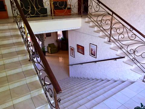 комерційна за адресою Берестейське шосе (Брест-Литовське), 8