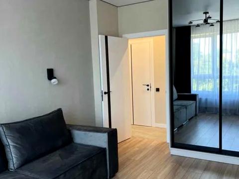 квартира за адресою Роксоляни вул., 33а