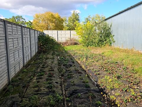будинок за адресою с. Плужники, Червоноармійська