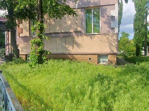 комерційна за адресою Авіаконструктора Антонова вул., 4а