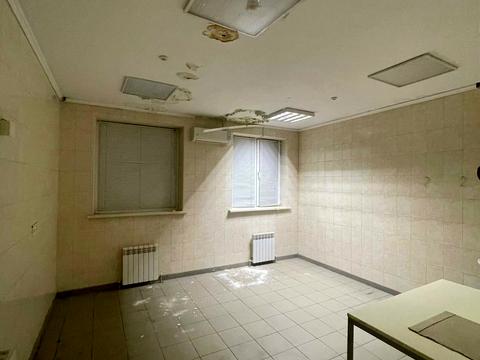 коммерческая по адресу Магдалинівська ул., 1А