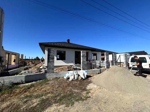 будинок за адресою Ягідна